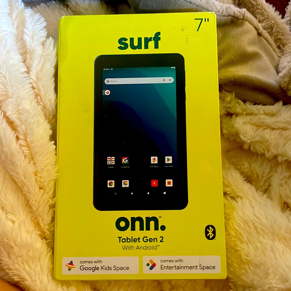 Brand new 7 inch tablet generation two with android surf, omn.